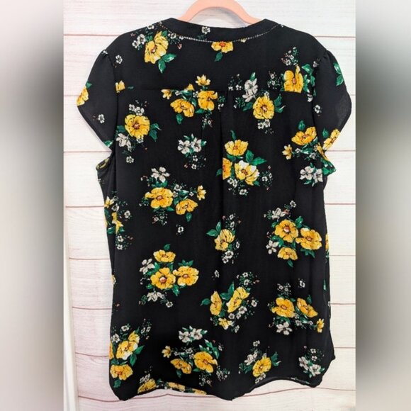 Nwot Mandee Floral Black and Yellow 💛 Floral Print Women's Top Size 1X - Picture 2 of 7